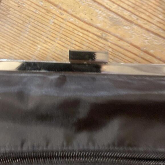 Bonita Gold Colored Purse With Snap Closure - Picture 4 of 5